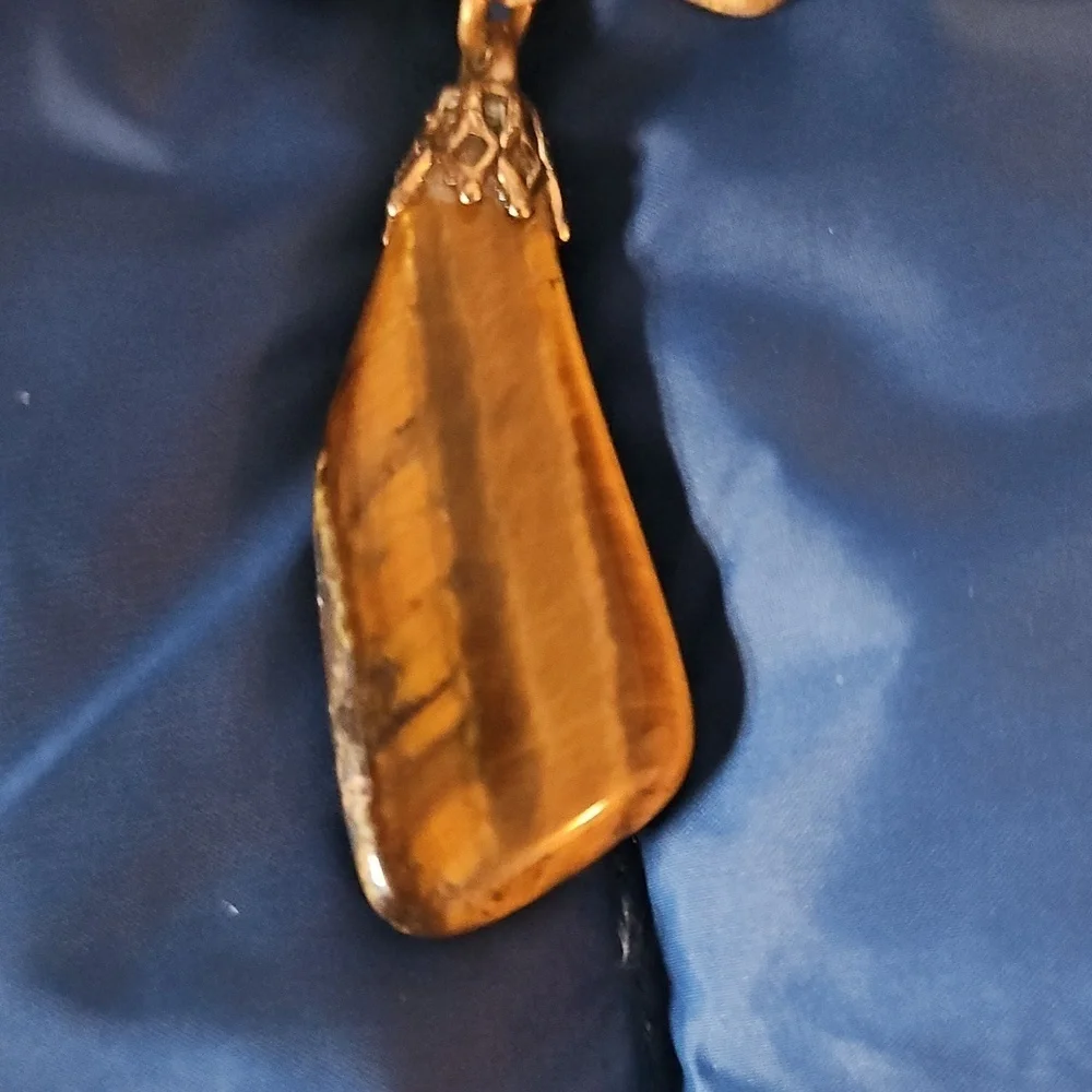 Gold Bow Pendant with Tiger's Eye Charm